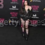 Lauren Jauregui Instagram - @madameweb premiere last night💋 VALENTINE’S DAY ACOUSTIC PERFORMANCE TOMORROW @ 6pm PST/ 9pm EST! Link to purchase a ticket on @even.biz in my bio and stories💋 let’s celebrate together❤️‍🔥 styled by @imthekatie jacket @barbaraigongini hair by @nathanieldezan MU by me✨ @caliray