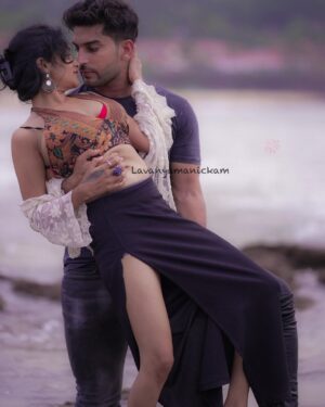 Lavanya Manickam Instagram - Be hottest ever❤️‍🔥even the beach wave🌊 sun☀️ is trying to disturb u💫🧜🏻‍♂️ seducing handsome @nikk1024 🧜🏻‍♀️ couples shoot done and please wait for our hot upcoming series content very soon as #hottestcouple 🥰💯
Hottest moments captured 📸 : @hotncut_photography 
#lavanyamanickam #lavanyadesires #coupleshoot #couplephotography #hotcouple #couplesofinstagram #instagram #couplegoals❤