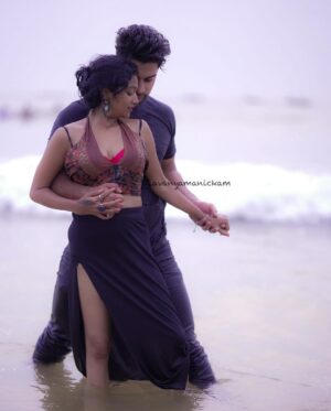 Lavanya Manickam Instagram - Be hottest ever❤️‍🔥even the beach wave🌊 sun☀️ is trying to disturb u💫🧜🏻‍♂️ seducing handsome @nikk1024 🧜🏻‍♀️ couples shoot done and please wait for our hot upcoming series content very soon as #hottestcouple 🥰💯
Hottest moments captured 📸 : @hotncut_photography 
#lavanyamanickam #lavanyadesires #coupleshoot #couplephotography #hotcouple #couplesofinstagram #instagram #couplegoals❤