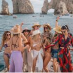 Laysla De Oliveira Instagram - T’s Bach X Love Island 💕