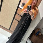 Lea Skálová Instagram - Tohle byl můj nejlepší nápad za poslední dobu. Sbalit Teodorka a mámu a vyrazit si společně do tepla ❤️🙏 Bylo to nádherný a doufám, že jsem Ti mami, aspoň malinko oplatila to všechno, co pro nás děláš a co už jsi udělala. Zasloužila bys dovolenou každý měsíc ❤️ Byli jsme v Egyptě v hotelu @serrybeachresort ať Vám odpovím hromadně. Bylo to tam boží, extrémně čistý, vkusný 🙏 byla jsem na exkurzi i ve všech kuchyních na hotelu a teda čistota a organizace byly naprosto v topu, celý týden jsem dávala jídlo z kuchyně i malýmu ❤️ tak moc jsem tomu věřila 🙏 Děkujeme za úžasnou péči a servis. Nejedná se o spolupráci, kdyby chtěl někdo buzerovat jak je tady dobrým zvykem 😂😂😂😂 #máma #mamaadcera #mamaasyn #trigenerace #babicka #laska #doovlena