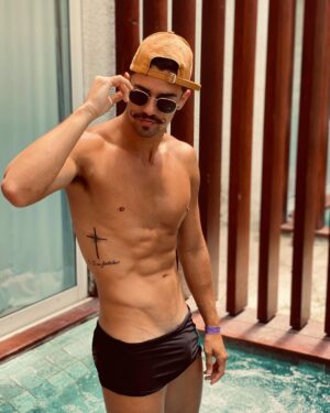Leandro David Instagram - E esse paraíso já tá fazendo falta no meu dia a dia kkkkk 😅 Marca aí nos comentários alguém que você chamaria pra passar um dia nesse lugar mais que incrível 😍💦

📸: @nettoschneider