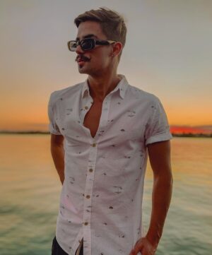 Leandro David Instagram - Que a semana de vcs seja abençoada igual a esse pôr-do-sol 🙏🏼❤️