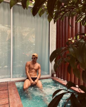 Leandro David Instagram - E esse paraíso já tá fazendo falta no meu dia a dia kkkkk 😅 Marca aí nos comentários alguém que você chamaria pra passar um dia nesse lugar mais que incrível 😍💦

📸: @nettoschneider