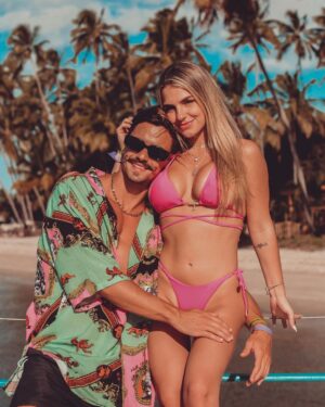 Leandro David Instagram - E já que vcs pediram tanto, resolvi postar logo 3 de uma vez 😂 Alô Ritinha, vai voltar não desgramada?? KKKKKK Marque aqui a sua amiga que ficaria indecisa entre o Leandro e o Leonardo 🤣🤣 @ritatiiecher

📸: @arisonrod