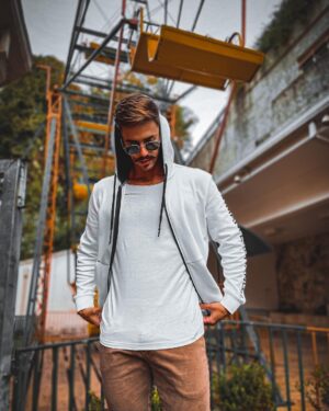 Leandro David Instagram - Marca algm que vc chamaria pra dar uma volta nessa roda gigante e comenta “🎡” vou ficar de olho em todo mundo 👀🔥