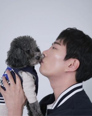 Lee Chang-ho Instagram - 1. 니주
2. 오도시
3. 니주
4. 오도시

Photographer @iam_zoonii