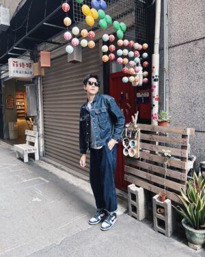 Lee Charles Instagram - 