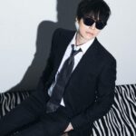 Lee Dong-wook Instagram - - #에스콰이어 #ESQUIREKOREA #톰포드 #톰포드아이웨어 #TOMFORD #TOMFORDEYEWEAR