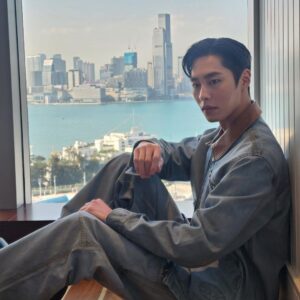 Lee Jae-wook Instagram - 사랑합니다❤️