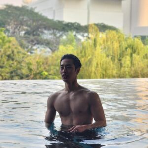Lee Jae-wook Instagram - 세자와 함께한 방콕여행🙋‍♂️🫰🏻