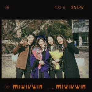 Lee Jung-hyuk Instagram - 내 #졸업식 인척ㅎ
다원아 졸업 축하해~~🎉