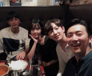 Lee Jung-hyuk Instagram - 6년째 참으로 좋은사람들! 공연 보러 와줘서 고마워!!