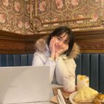 Lee Seo-yeon Instagram - 재밌게 잘 살고 있지롱😋