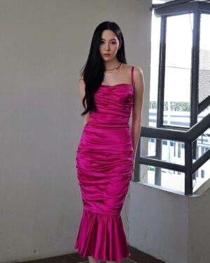 Lee Sun-mi Instagram - Green or Pink❔️