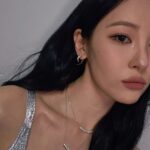 Lee Sun-mi Instagram – Red or Silver?