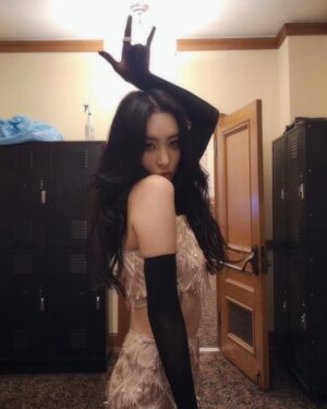 Lee Sun-mi Instagram - ☺️🩷