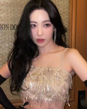Lee Sun-mi Instagram - ☺️🩷