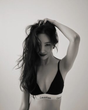 Lee Sun-mi Instagram - @calvinklein