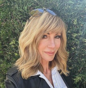 Leeza Gibbons Instagram - I don't think it's about gracefully surrendering the things of youth, but rather boldly embracing the things of aging! Perspective is everything, right? Aging is the new brave and we can do it fearlessly! (Most days, anyway) #proaging  #goddessyears #thebestisyettocome