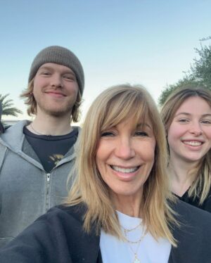 Leeza Gibbons Instagram - ...and my heart is happy.  In these moments, all is right with the world 🌎  #together