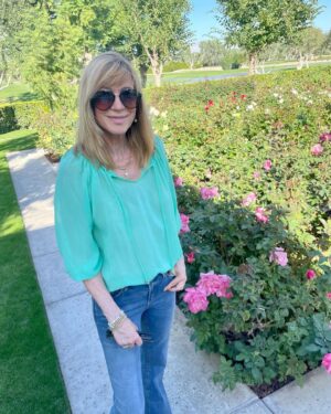 Leeza Gibbons Instagram - There is magic here at @sunnylands in the desert. So much history, so many stories of love and life in the Coachella Valley!  The Annenberg estate emerged on the global stage as the perfect setting for diplomacy and remains the quintessential example of mid century modern architecture and a sustainable ecosystem of desertscape excellence. It's the perfect place to spend a Sunday afternoon. #midcenturymodern #Annenberg #coachella #sundayvibes