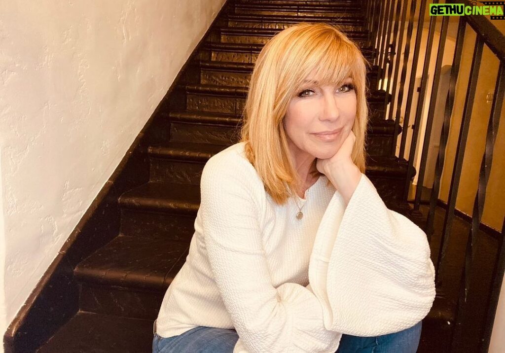 Leeza Gibbons Instagram - I've been thinking ....about the whole business of how our lives turn out. I think a lot of it is due to what I call your W.O.W. Factor (Window On the World). It's like your Operating System. If others are complaining that's it's over, the ship is sinking and it's all going to hell in a hand basket, you can put on a new pair of glasses and see it through a different lens. (Rose is an underrated color!) So if your world is bleak and dismal, increase your WOW...open up your window on the world and let in more light. I always love what Wayne Dyer said:"When you change the way you look at things, the things you look at change." #YourWowFactor #optics #waynedyer