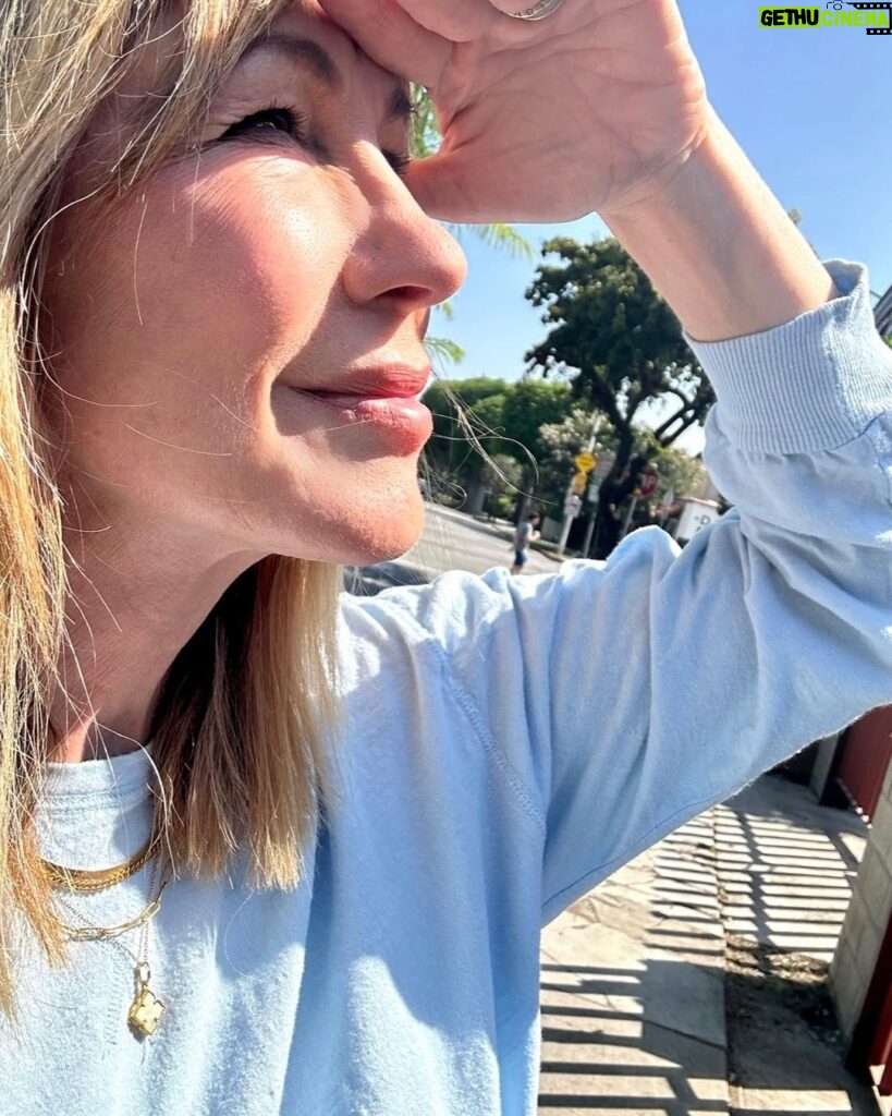 Leeza Gibbons Instagram - One of my favorite philosophers, Charlie Brown, said "Keep looking up, that's the secret of life" #lookup #wisdom #CharlieBrown #sunglassesnexttime