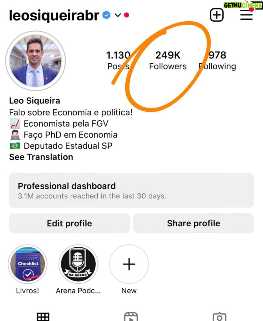 Leonardo Siqueira Instagram - Ajuda nóis a bater 250 mil pessoas! Manda pro amigo que quer ver economia e política com dados e números! E marca ele aqui também!