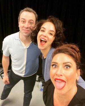 Lesli Margherita Instagram - Listen. As actors we do workshops. But when you get to do a completely original musical with only 3 people and a host of puppets… I mean. Best week with these fellow nutsos @mcclurerob and @alsilbs from the minds of the effing genius @darkotresnjak and @oraneldor - I was just the happiest puppet human ever.