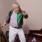 Leslie Jordan Instagram - Check out the video of Leslie’s photo shoot with award winning photographer @millermobley for his album Company’s Comin’. Leslie LOVED the camera and he loved Miller. This was Leslie all day, every day. If you miss Leslie like we do then maybe this will bring a smile to your face. Thanks @weareplatoon