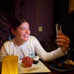 Lesslie Polinesia Instagram - Un hermoso cumpleaños 🎂 GRACIAS GRACIAS GRACIAS FAMILIA por ser parte de mi vida 🤍 LOS SUEÑOS CONTINÚAN… ✨🦋 #LessLoveDay Disney World