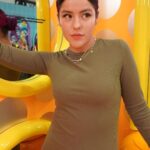 Lesslie Polinesia Instagram - No hay límites cuando las cosas qué haces es desde el corazón 🤍 Cuidar de ti es la prioridad número uno ✨ Feliz de compartir con @benefitmexico #PoreCare su nuevo lanzamiento New York, New York