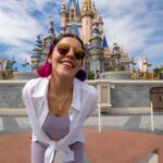 Lesslie Polinesia Instagram - ¡Feliz feliz no cumpleaños @ppteamlesslie! 🎶🎂 ✨Nada mejor que empezar una nueva vuelta al sol en los mágicos Parques de Disney World Resort. ✨ Disfrutando por primera vez la fantástica atracción de Mickey & Minnie's Runaway Railway. ¡Seguimos festejando! 🏰 #MiLugarFavorito #MiDisneyWorld #MostMagicalPlaceOnEarth ❤️