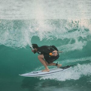 Liam Hemsworth Instagram - No worries here ;) Love this new board. Thanks @emerysurfboards and @_mackmedia