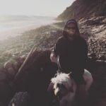 Liam Hemsworth Instagram - Nothing beats riding your horse on the beach.