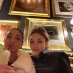 Lili Simmons Instagram - Gloria and Claud may not have been besties but @msgabrielleryan and I always have the best times!!! Never not smiling. I will meet you in any city my girl! Heart broken about Gloria but thank god I get to keep you in real life!!! Love you babes. ❤️❤️❤️ #powerbook4ce #girlstrip #paris #chicago #anywhere “Ok I’m ready.” -G 😂