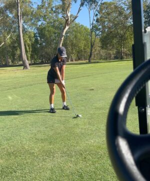 Lilliana Bowrey Instagram - These pictures don’t do this year justice but here are some highlights. 

1. Finished season 2 of @survivingsummerofficial 
2&3. Went to the Maldives with @billabong_womens_australia 
4. Krui
5. Got soooo into golf 
6. Went to the Logies
7. Snow with best friends 
8&9. Went to the Mentawai 
10. Surfed G-land 

Best year yet. ❤️