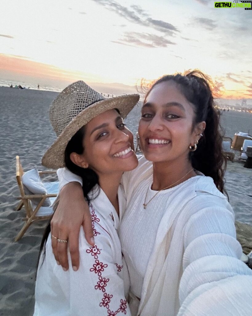 Lilly Singh Instagram - Beach off 🏖️ #yehdosti