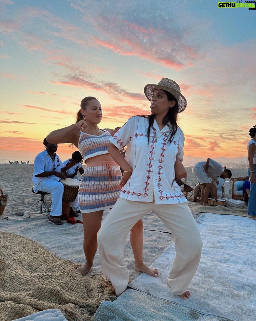 Lilly Singh Instagram - Beach off 🏖️ #yehdosti