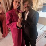 Lilly Singh Instagram - What an honour it was to be amongst so many talented humans yesterday! Thank you to @theacademy and @abcnetwork for having me! Congrats to all of the nominees and winners!! On a personal note, it was so amazing to see my fellow South Asians thriving on the carpet, as presenters and in two instances, as… wait for it… OSCAR WINNERS! Congrats to everyone who worked on both #NaatuNaatu and #TheElephantWhisperers! Here are your roses for continuing to pave a path for all of us… 🌹🌹🌹 thank you!! This is hard, important work and I truly applaud you and am grateful. Let’s make sure this progress continues with forward momentum. Hopefully next year, we can see even more South Asian representation on that stage as presenters, nominees, winners and dancers (that Naatu Naatu performance was EPIC but I wish some bomb af South Asian dancers got the chance to be part of it). In conclusion, DESIS. 🤌🏽