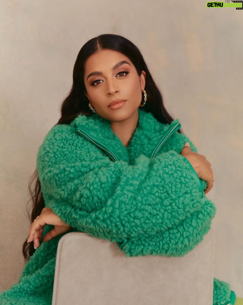 Lilly Singh Instagram - Chic Oscar the Grouch for @washingtonpost 📸: @raulromo