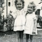 Linda Evans Instagram - Me with my big sister Carole, AKA Charlie, doing our best Shirley Temple impersonation. We are MUCH older now 😊 but still young, mischievous sisters at heart. 💗
