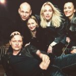 Linda Lapinsh Instagram - Как же я вас люблю#трясухаризмой#напудрилаусы#актёркалапиньш#внукибудутгордиться#пьянство#с#хорошими#людьми#это#как#святойводыиспить#встречаначасок#шабаш#сплетни#и#обсёр#вот#что#действительно#объединяет#людей#аещёможно#пукнутьвщёкуфокуснику#родныемоилюбимые Камергерский Переулок