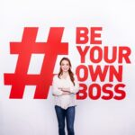 Lindsay Lohan Instagram - So excited to set up my own company in the UAE! My journey continues in this incredible country! Thanks to @virtuzone for making my company setup process so smooth. If you are interested in setting up your own company here in the UAE, and looking to #BeYourOwnBoss then I recommend you get in touch with these guys. 😇