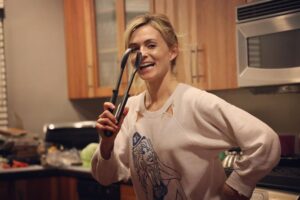 Lindsey Gort Instagram - when you need to do nothing but laugh and have a pajama party in palm springs with your friends for 24 hours. and have a seance. and drink peanut butter whisky. and make root beer floats. and sing karaoke. and watch rupaul’s drag race. and feel happy.