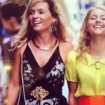 Lindsey Gort Instagram - warning: you only have until Oct 25 to watch The Carrie Diaries on Netflix. like Carrie said, sometimes you have to let a really important piece go, to hold on to something else (in netflix’ case, another cooking series 🤷🏼‍♀️) ❤️#thecarriediaries #samanthajones