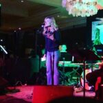 Lindsey Gort Instagram - do what you love, even if people won’t stop talking while you do it 🎤🎤 thank you @sohohouse and @ftrlive for letting me help bring some joni mitchell holiday feels last night ❤️ and special shout out thank you to @shouthollermusic for following my erratic timing 😬 Soho House West Hollywood