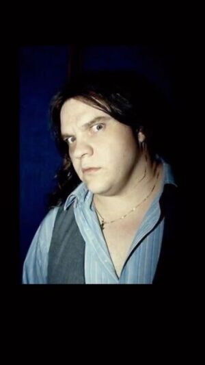 Lisa Lampanelli Instagram - Meat Loaf did NOT approve this message. But come see me rock out anyway at @trevilounge on Oct. 15! 2 shows! LINK IN BIO