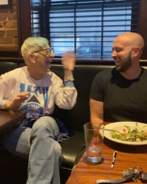 Lisa Lampanelli Instagram - That’s what he gets for eating a salad. Sorry not sorry, @nickscopes !

Losers with a Dream podcast with @beaumcdowellcomedy and @nickscopes available on ITunes, Spotify and YouTube. New episodes every Monday at 8 am EST. LINK IN BIO.
